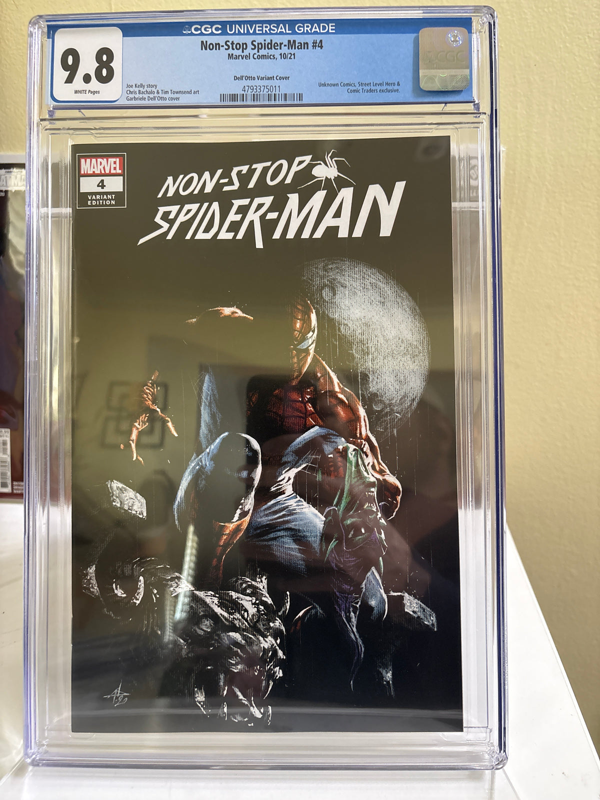 Non-Stop Spider-Man #4 CGC 9.8 – Gabriele Dell’Otto Exclusive Variant – Marvel 2021