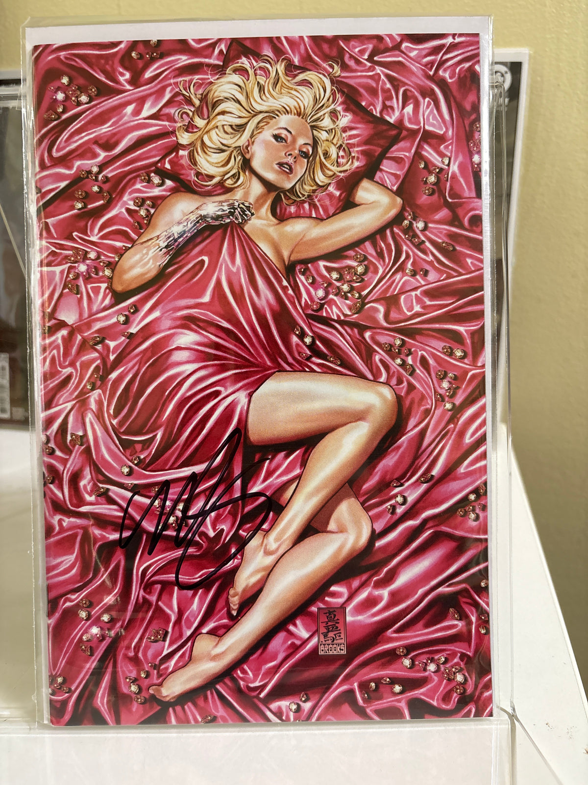 Immortal X-Men #4 Mark Brooks Signed Pink Virgin Whatnot Exclusive – Emma Frost