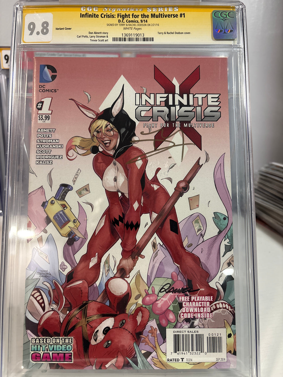 Infinite Crisis #1 1:25 Dodson Variant CGC 9.8 SS Double Signed Terry & Rachel Dodson